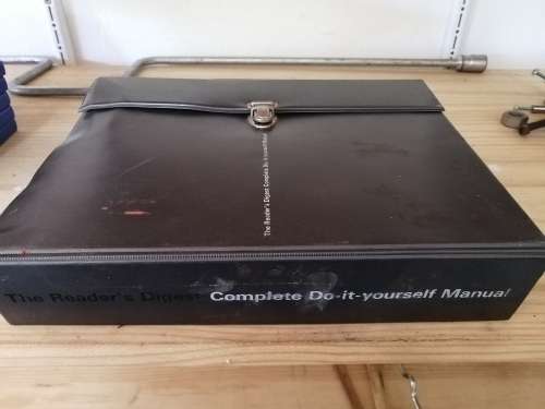 Do-it-yourself - Readers Digest Manual