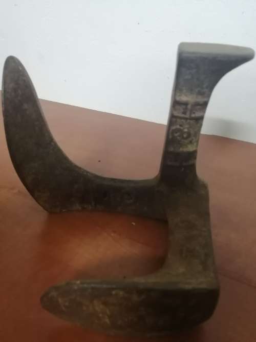 Shoe anvil