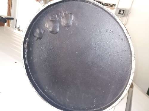 Very old heavy drum with tap +/- 30 lt