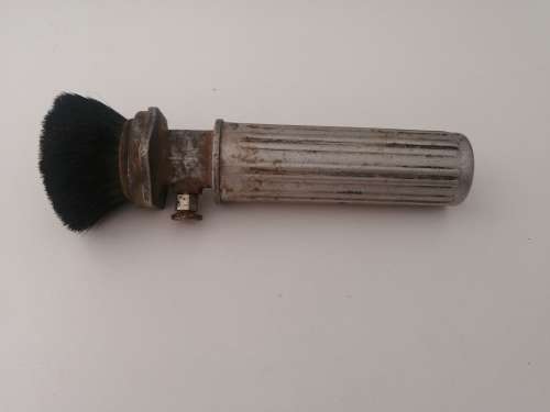 Powder brush for polishing