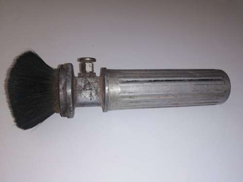 Powder brush for polishing