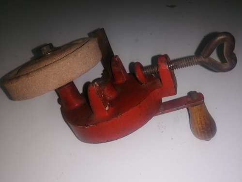 Klein hand slypwiel