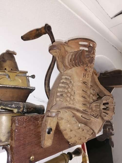 Corn grinder
