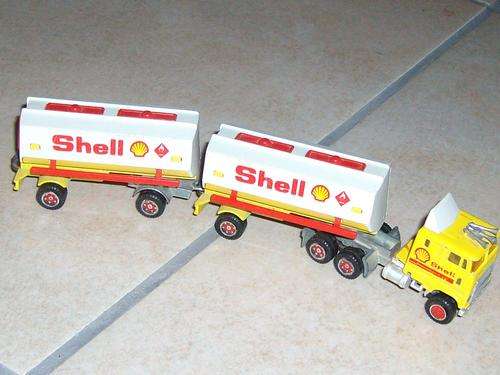 Shell ultra fuel truck 1 ; 43  1985