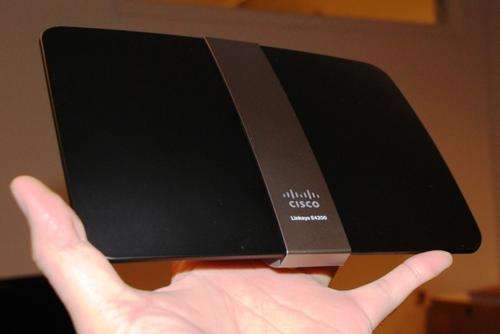 Linksys E4200 Max Performance Dual-Band N Router