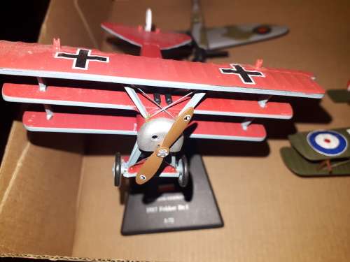 Model planes (x4)