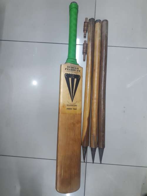 Cricket bat and poles (Duncan Fearnley England)