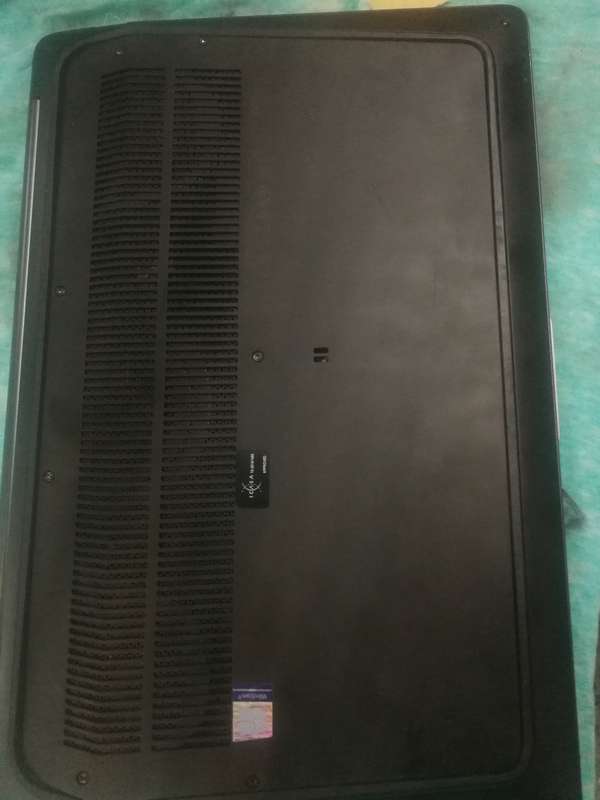 Hp zbook studio g4, i7 7th Gen at 2.8Ghz, 512 ssd, 16gb ddr4 ram