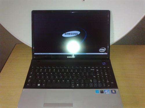 Samsung NP300E5A-A05ZA, i5, 4GB RAM, 750GB