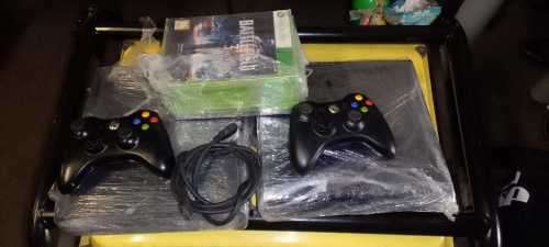 Take out Teenagers from the Street, 2x Xbox 360 Consoles, 6 Games, 2x Xbox Controllers, Adapter, HD