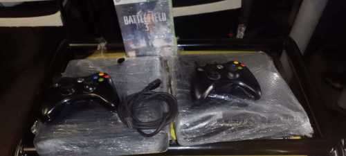 Take out Teenagers from the Street, 2x Xbox 360 Consoles, 6 Games, 2x Xbox Controllers, Adapter, HD