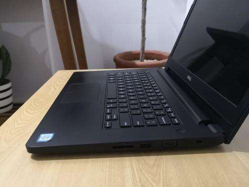 Studio Grade  i3 6th Gen, 8GB Ram, 500GB HDD, WIFI, Bluetooth, Battery 5 Hours, Slim Line Laptop