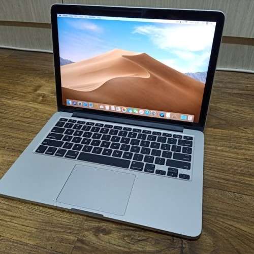 Business Monster Apple 13 inch, i5, 4GB, 1.5GB GPU,120GB, Mojave OS, Battery Life 9Hours, Charger
