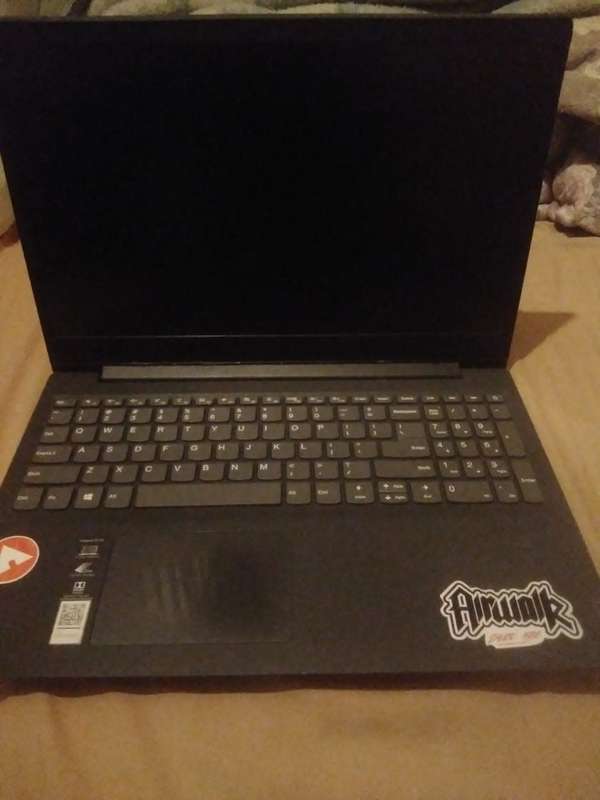 Back to School Lenovo S145, Intel Celeron 10th, 8GB, 1TB, Bluetooth, WIFI, 6 Hours Battery, Charger