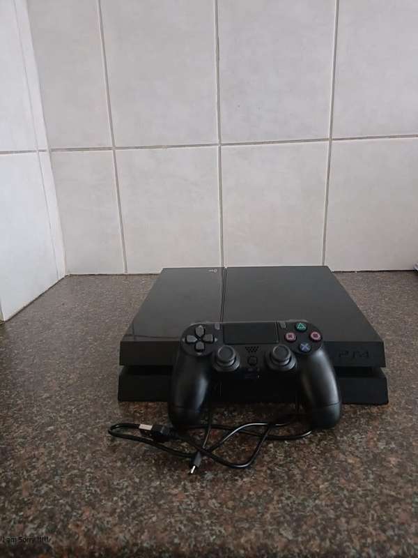 PlayStation 4 Unlimited Edition, 3 PS4 Generic Controller, 1TB HDD, HDMI, Software Version 11.6