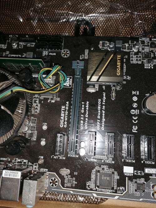 Gigabyte H110-D3A mining combo