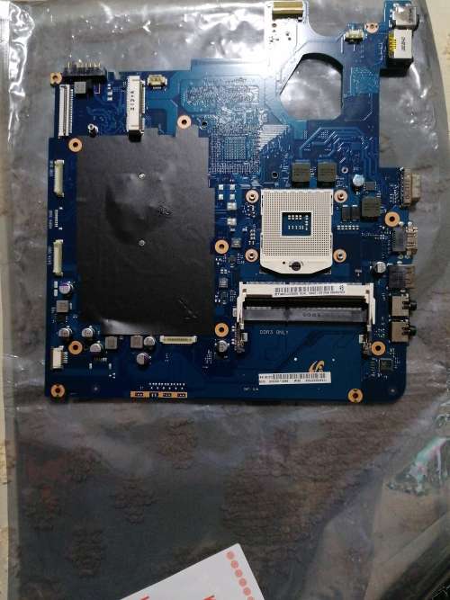 Samsung np300 laptop motherboard scala3-15/petronas-15la