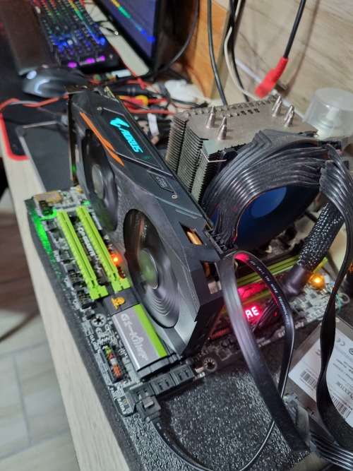 Rx580 Aorus gaming 8gb