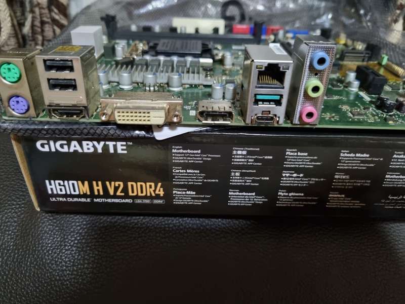 LG H410 motherboard for 10th and 11th gen cpu please read