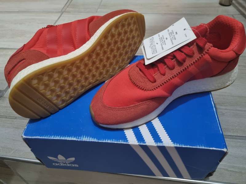 Adidas Original Red sneaker