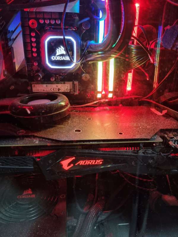 Aorus H370 gaming 3 with corsair cooler