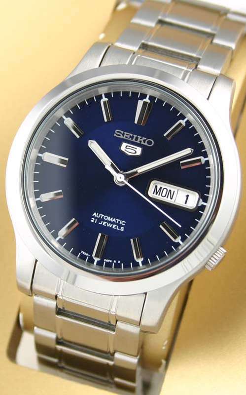 REDUCED TO CLEAR!!!Seiko 5 Automatic caliber 7S26 21 jeweles SNK793K Marine Blue