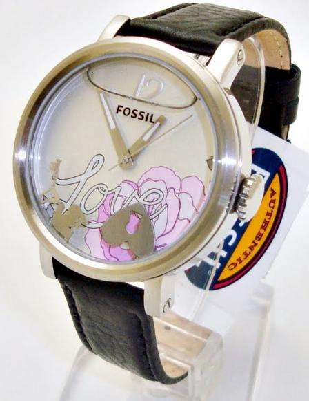 Ladies FOSSIL LTD Edition !! Silver Love  Water with floating pendants and Heart Style:AWESOME !!