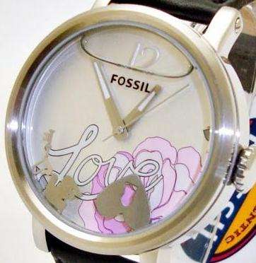 Ladies FOSSIL Oversize LTD Edition!! Silver Clear Water with floating Key and Heart Style: JR1051