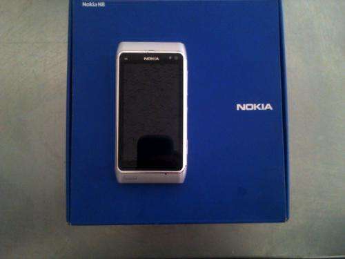 Nokia N8