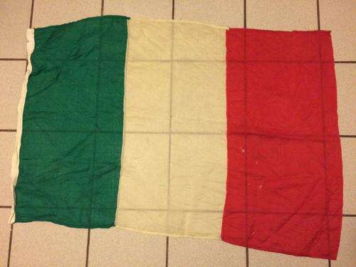 Italian Flag - WW2 Cemetary flag Calinon