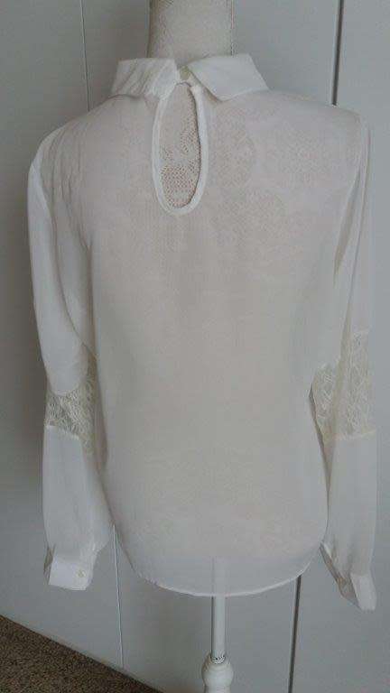 LACE BLOUSE