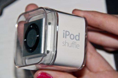 iPod Shuffle 2gig (Silver)