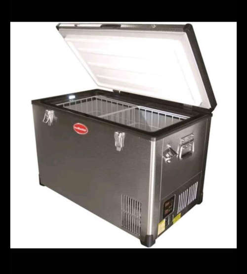 SnoMaster 80 Litre Portable Fridge /Freezer brand new sealed in box.