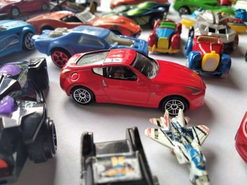 Lot of 28 various (well used) toy cars