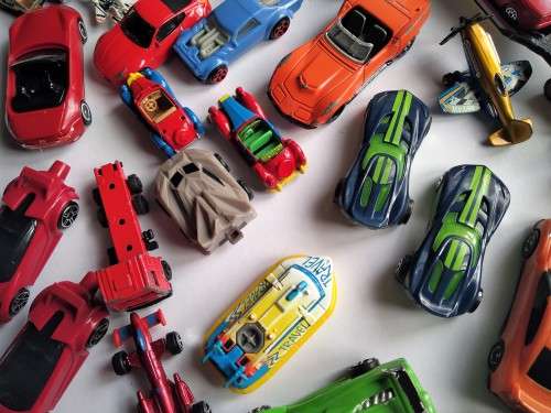 Lot of 28 various (well used) toy cars