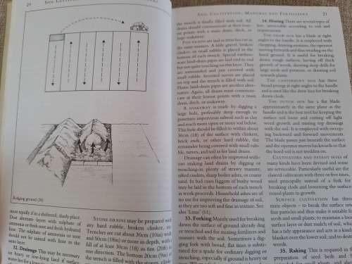 The Hellyer Pocket Guide - Quick reference gardening advice