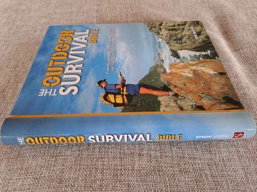 The Outdoor Survival Bible - Rob Beattie