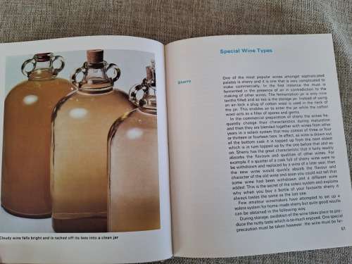 Home Wine Making & Brewing - B.C.A. Turner
