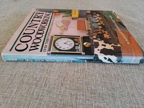 Country Woodworking - Mary Jane Favorite & Nick Engler