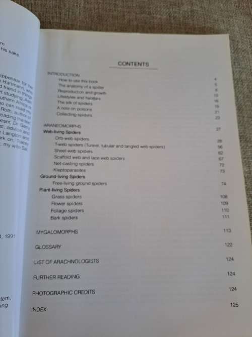 Southern African Spiders An Identification Guide - Martin R. Filmer
