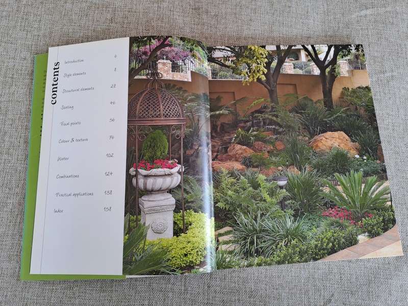 Today`s Gardens - Suzette Stephenson & Louise van Rooyen