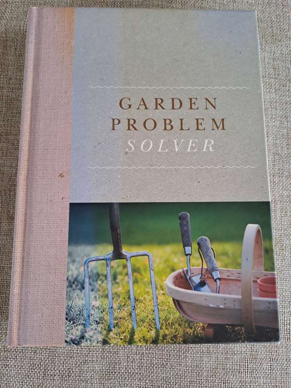 Garden Problem Solver - Mitchell Beazley
