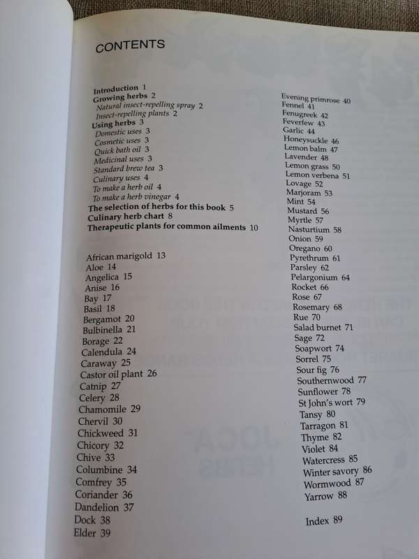 A-Z of Herbs - Margaret Roberts