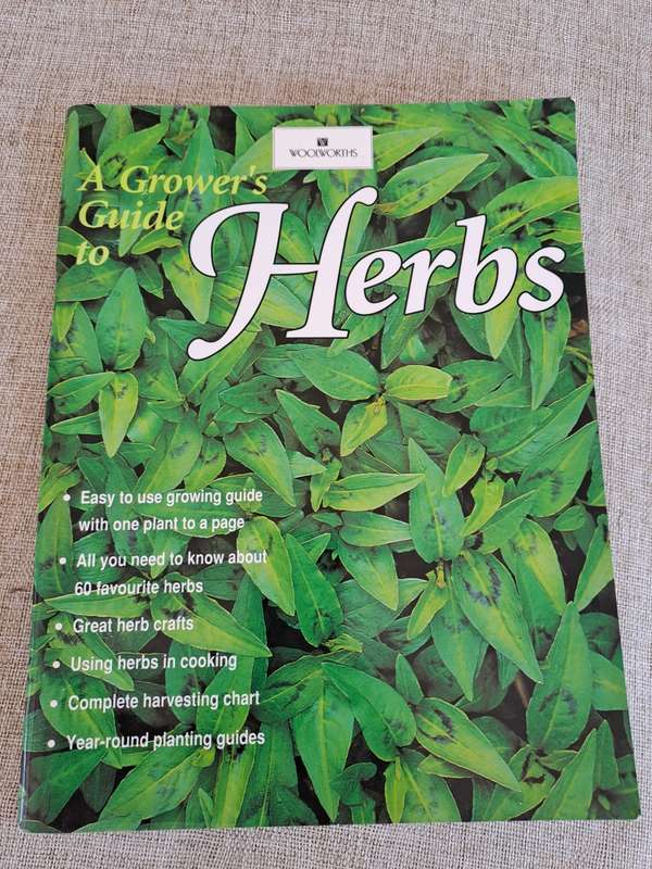 A Grower`s Guide to Herbs - Woolworths