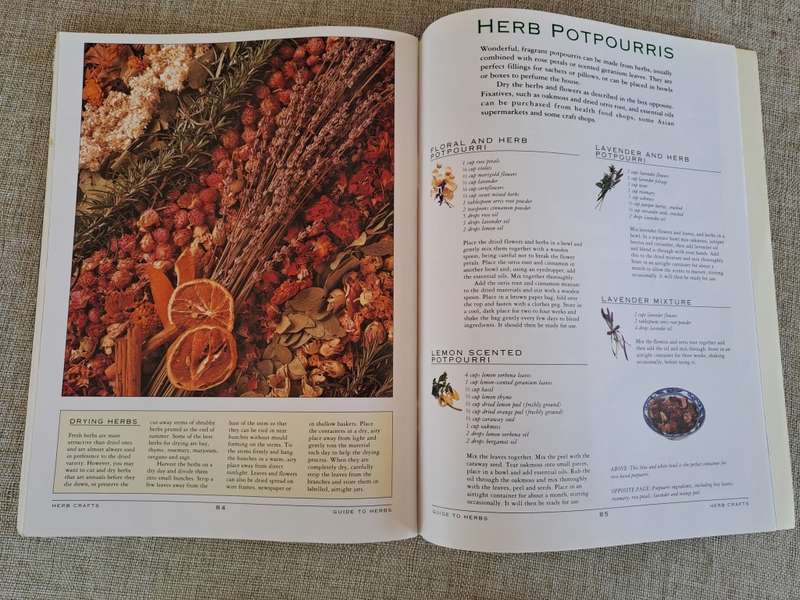 A Grower`s Guide to Herbs - Woolworths