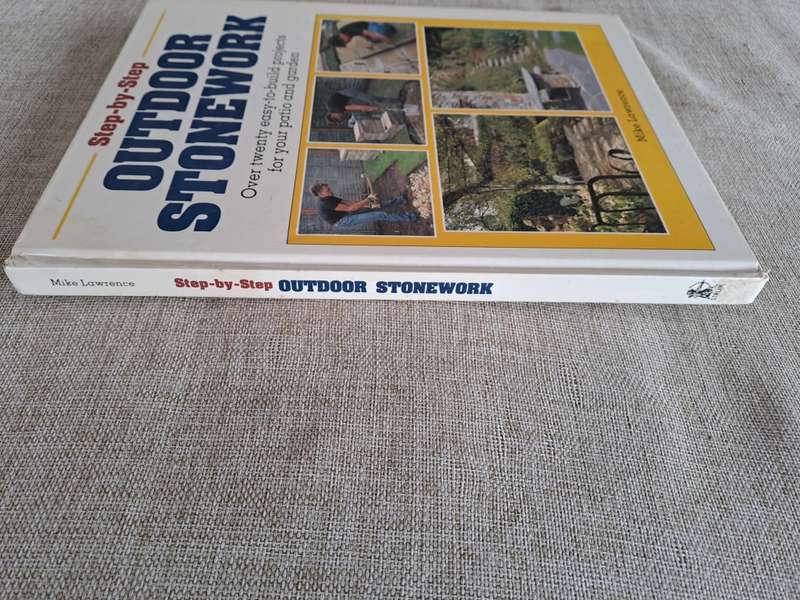 Step-by-Step Outdoor Stonework - Mike Lawrence