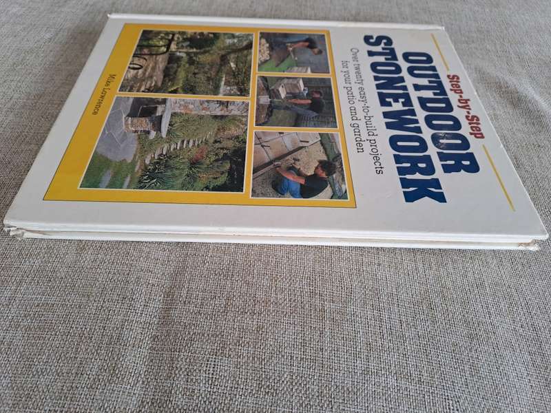 Step-by-Step Outdoor Stonework - Mike Lawrence