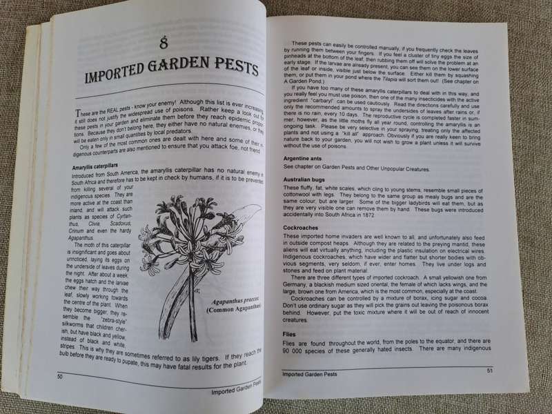 Bring Nature Back To Your Garden: A Wildlife Handbook - Charles & Julia Botha