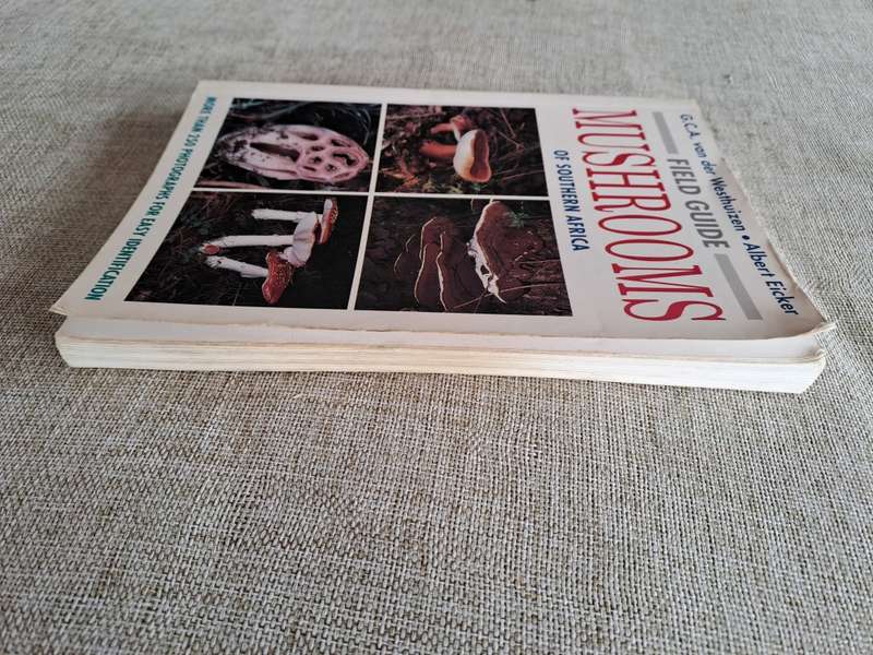 Field Guide Mushrooms of Southern Africa - Van der Westuizen & Eicker