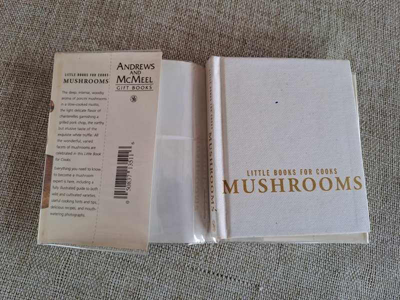 Fungi Mushrooms - Books x 4